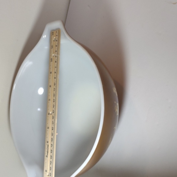 PYREX Vintage Mixing Serving Bowl Chocolate Golden Symbols Graphics Hand Washed - Picture 2 of 9